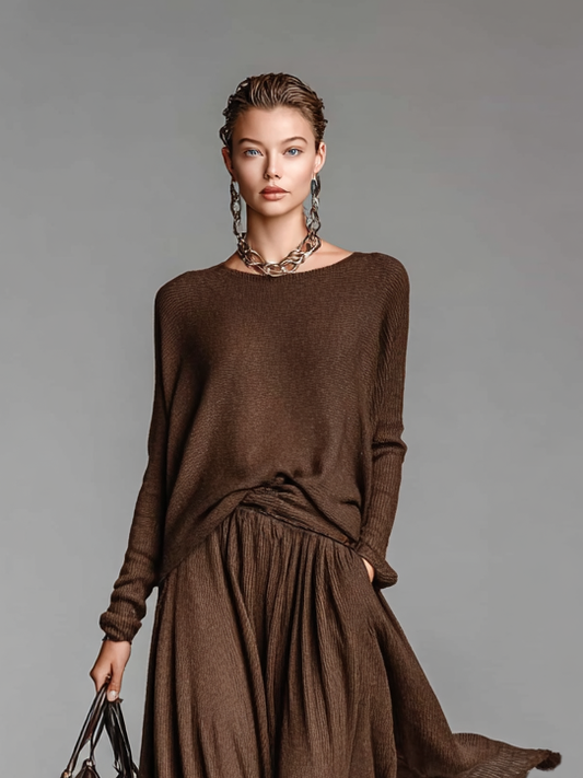 Blanca | Conjunto de falda y jersey de cuello redondo