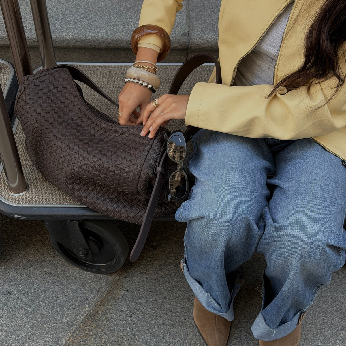 Rhea | Bolso oversize trenzado café