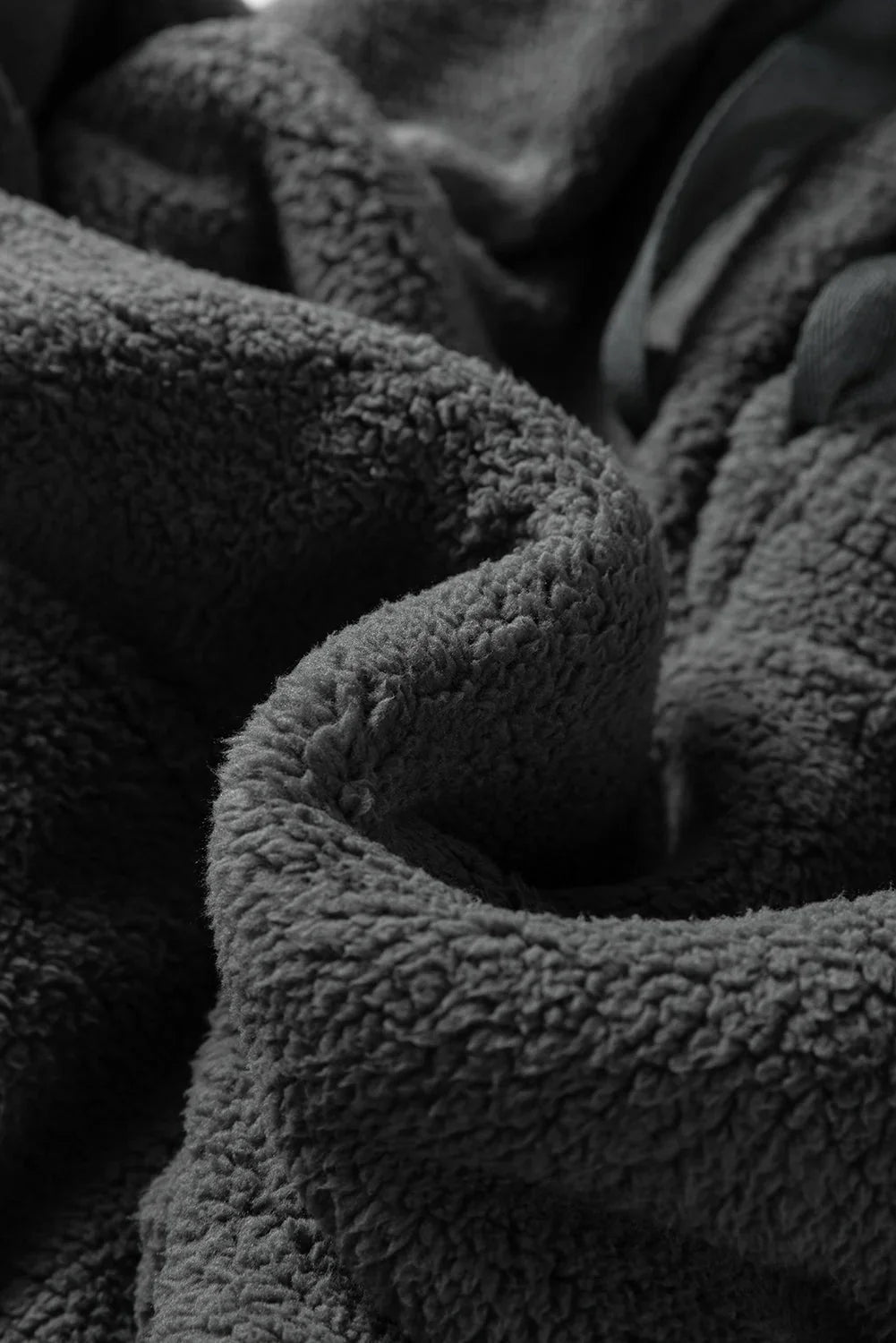 Lauren – Conjunto Lounge 2 Piezas Fuzzy con Cordón Ajustable