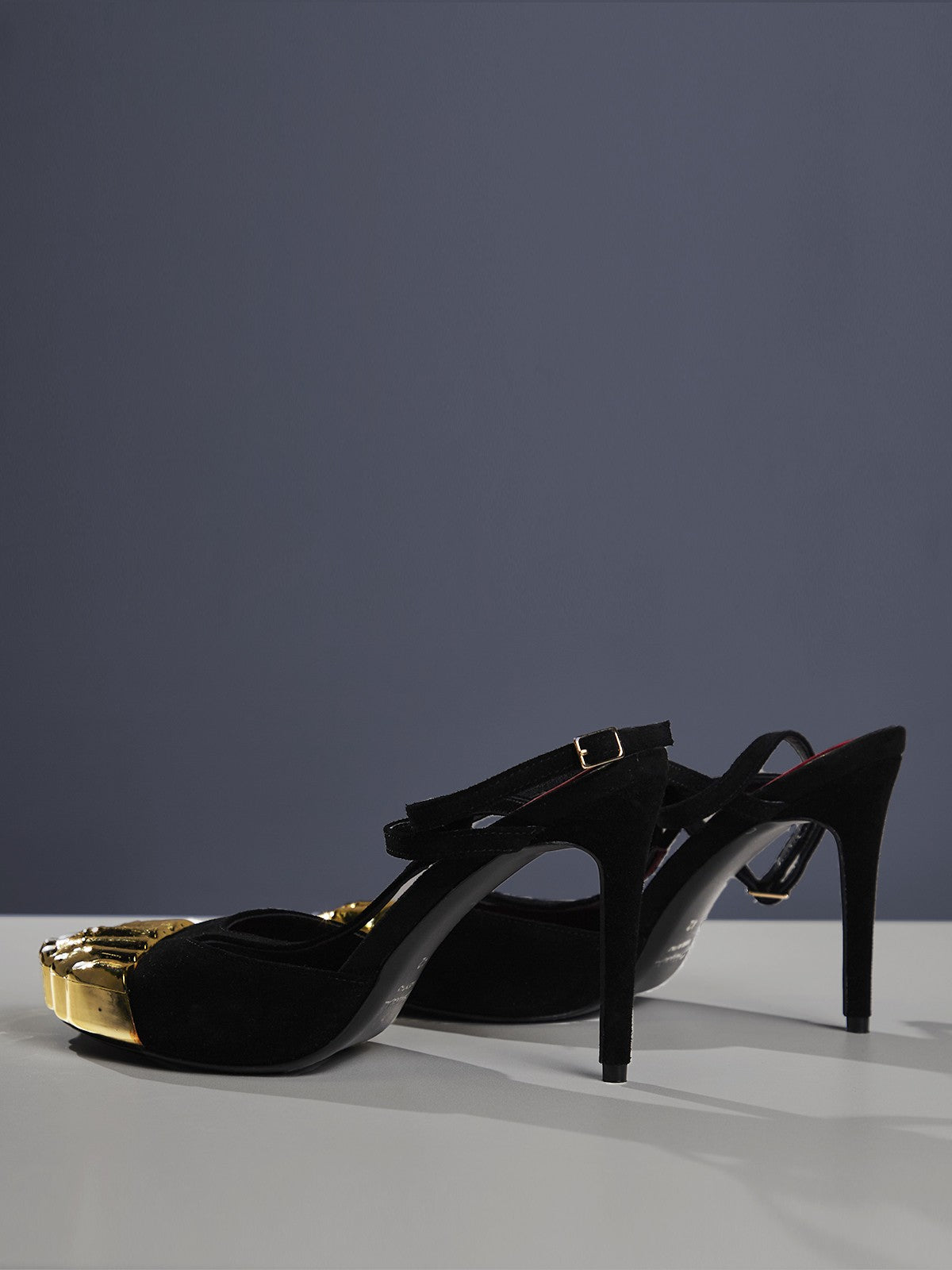Balto – Tacones con Punta Metálica