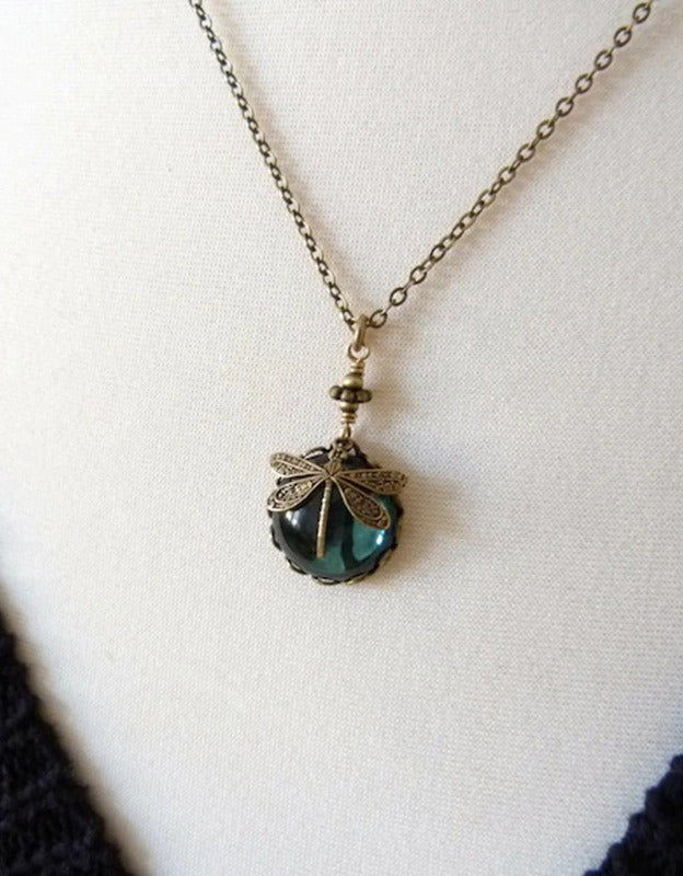 Vera – Collar vintage