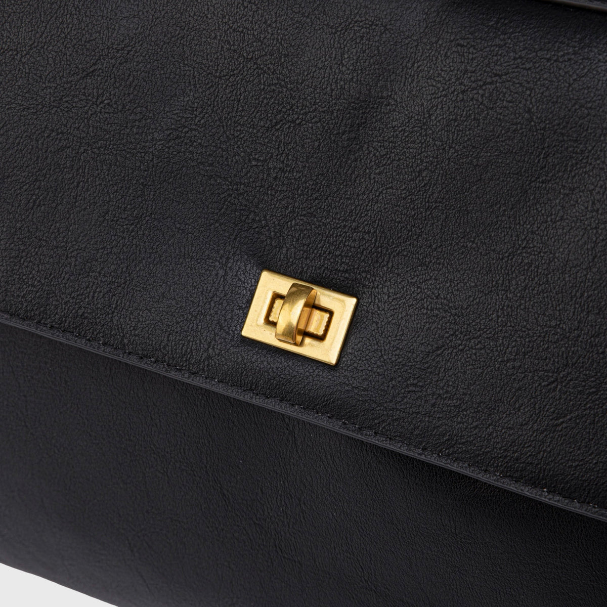 Ciara Essential | Bolso de hombro negro