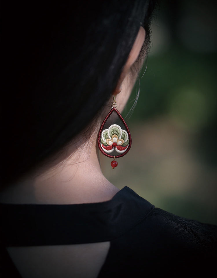 Lucía - Pendientes Bordados