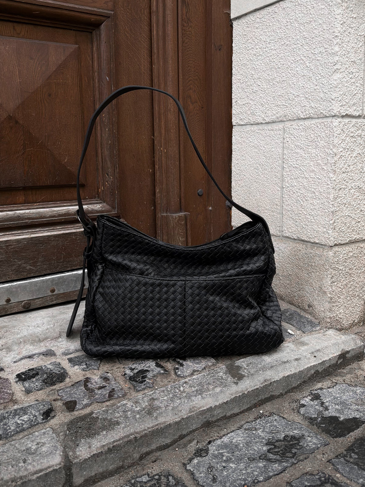 Rhea | Bolso oversize trenzado negro