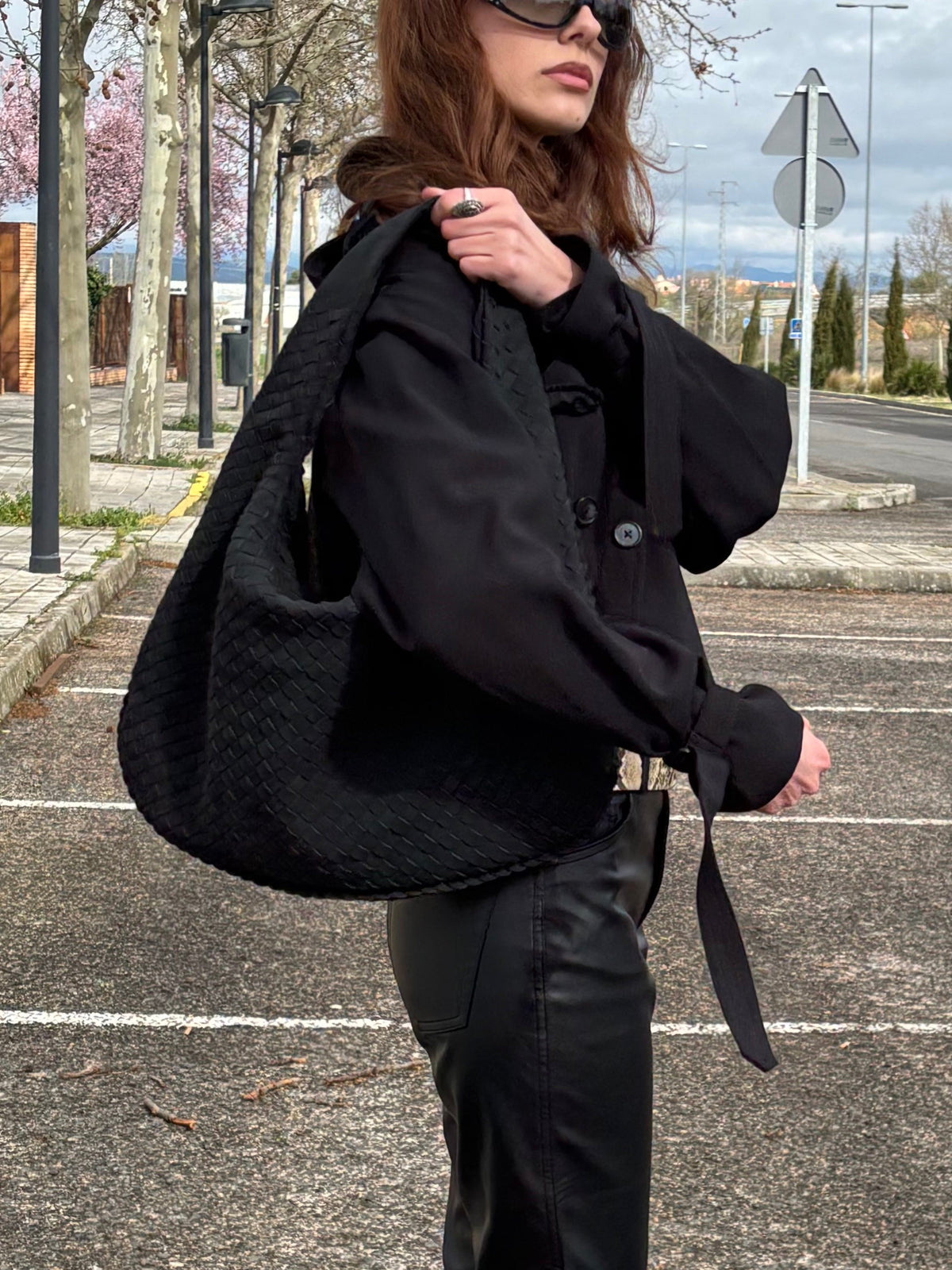 Oversize Trenzado Ante | Bolso de hombro negro