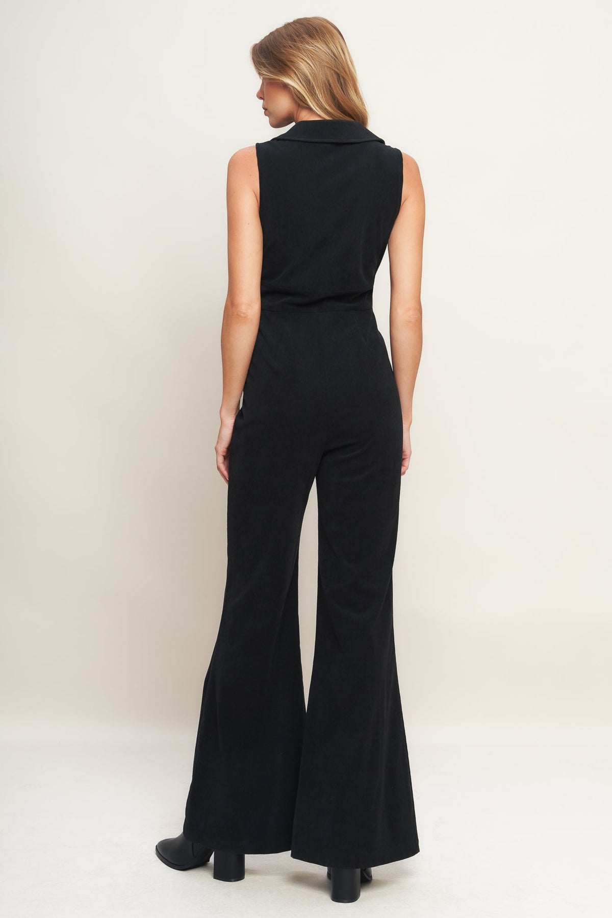 Daniela - Vestido Negro Elegante