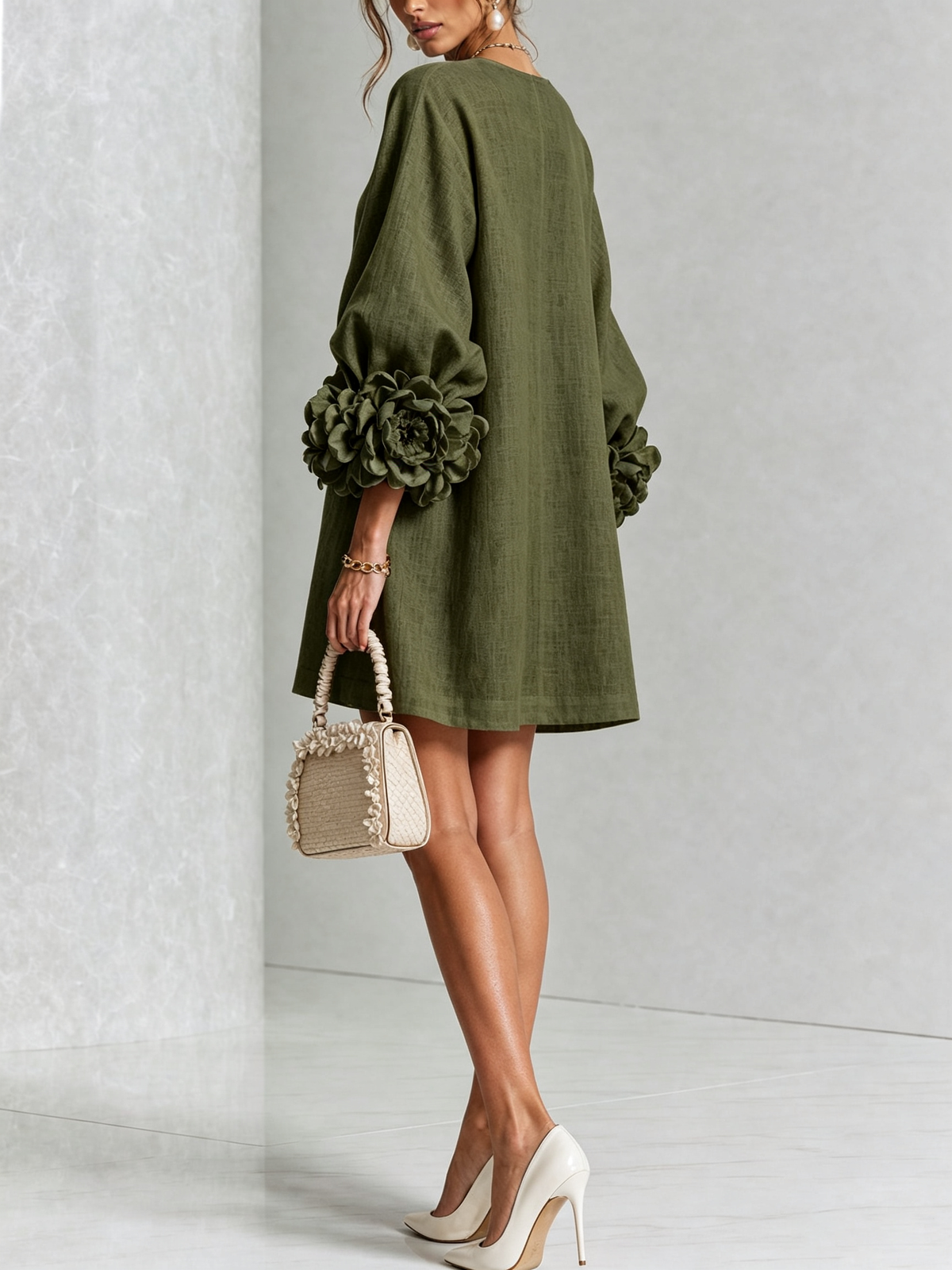 Minivestido con estampado floral y botones