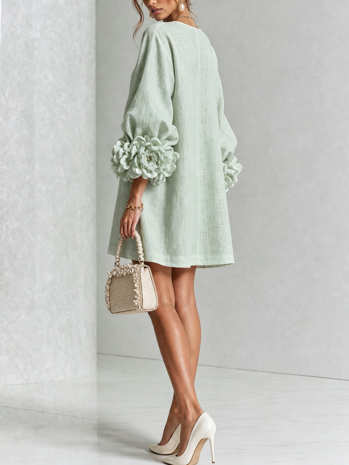 Minivestido con estampado floral y botones