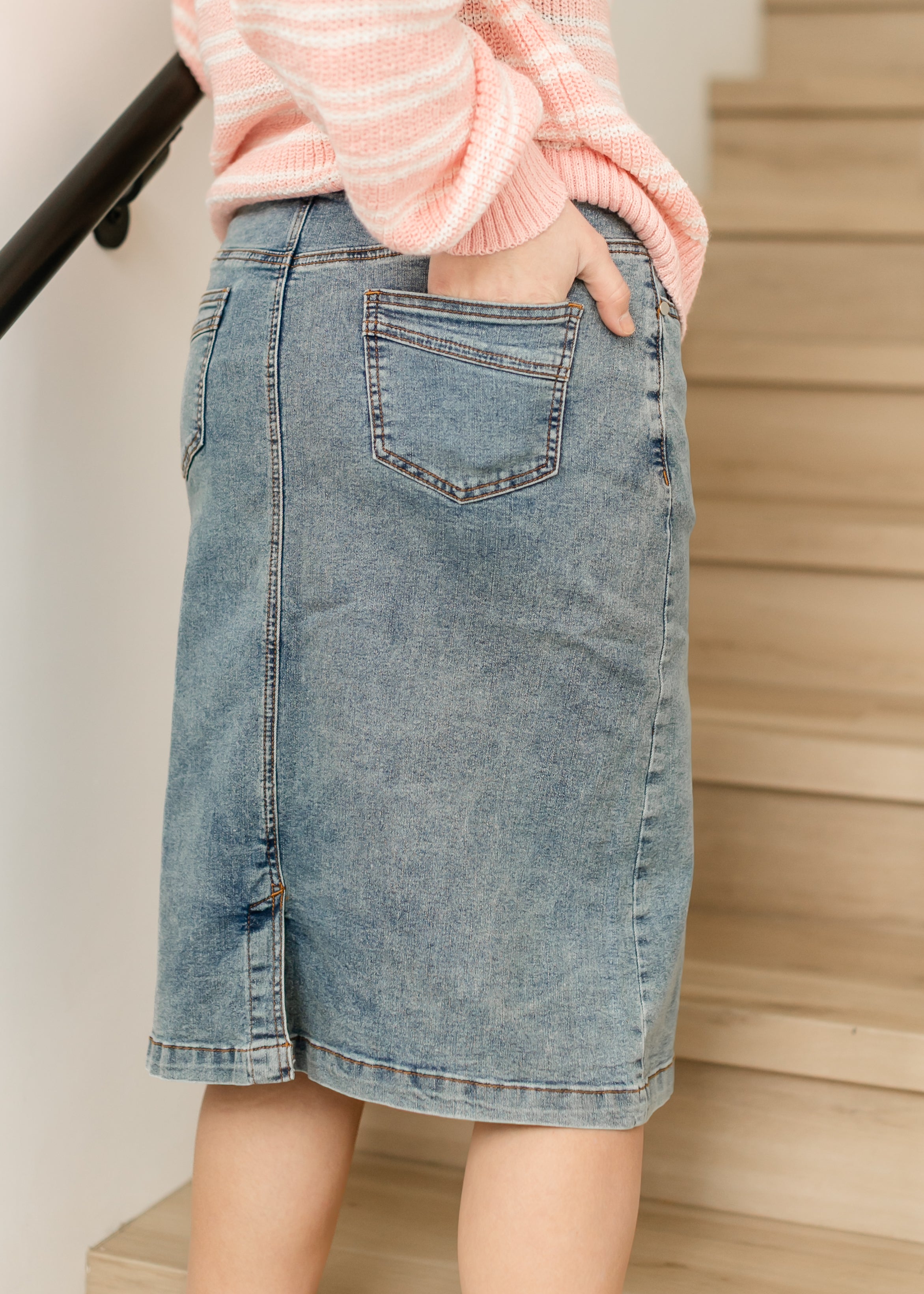 Sandra – Falda Midi Denim Clásica