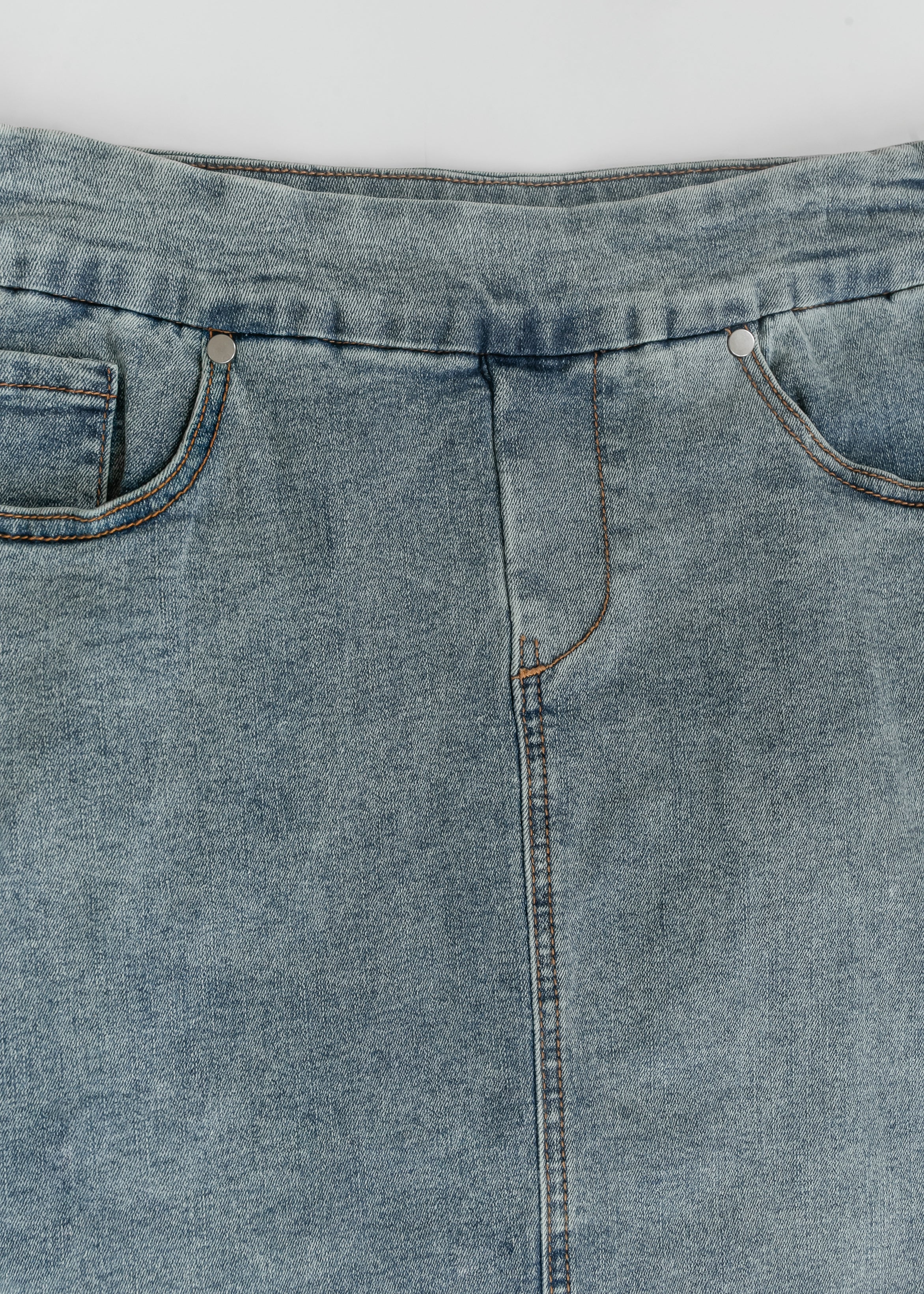 Sandra – Falda Midi Denim Clásica