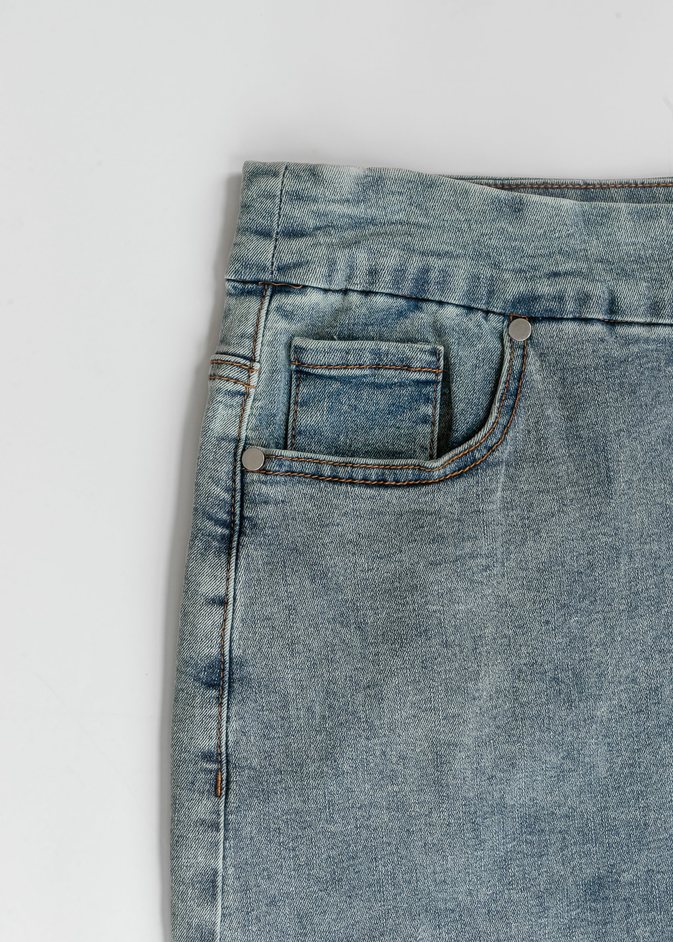 Sandra – Falda Midi Denim Clásica